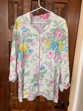 French Floral. Linen Long Sleeve Blouse size L